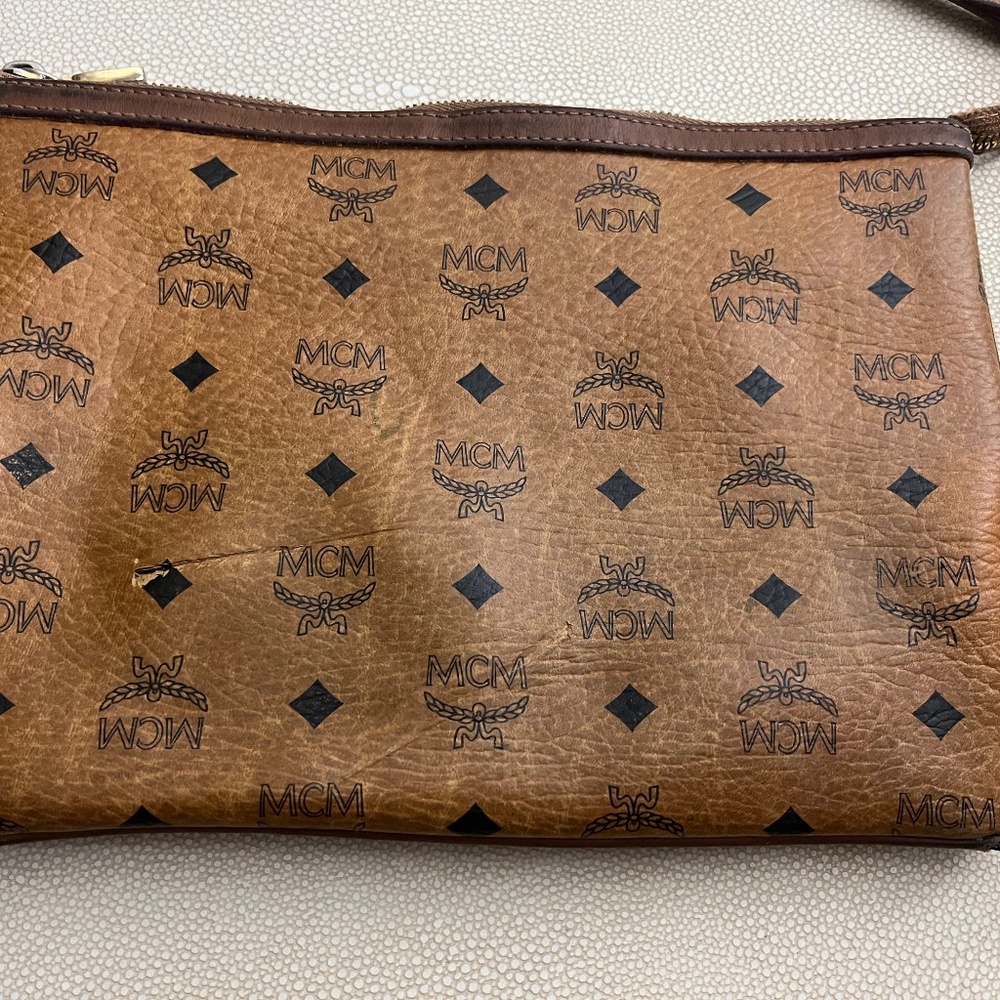 MCM Small Vintage Visetos Original Pouch Purse - Picture 4 of 4